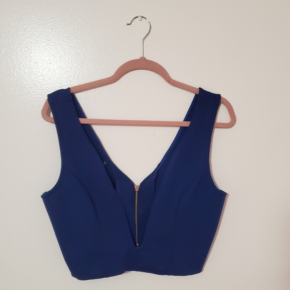 Crop top
